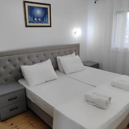 Spartila Hotel apartamentowy Dhërmi