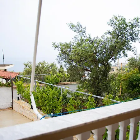 Spartila Aparthotel 3*